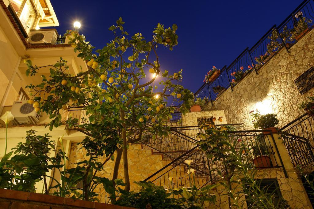 Hotel Soleado Taormina Kültér fotó